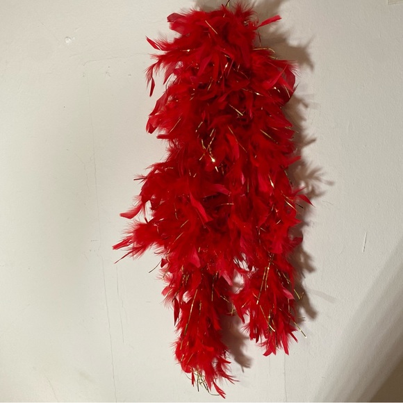 Red and Gold Sparkly Feather Boa Festive Accessory - Picture 2 of 3